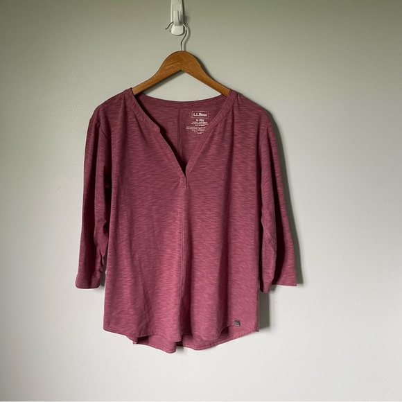 L.L. Bean Quarter Length Top Size Medium - Picture 1 of 7